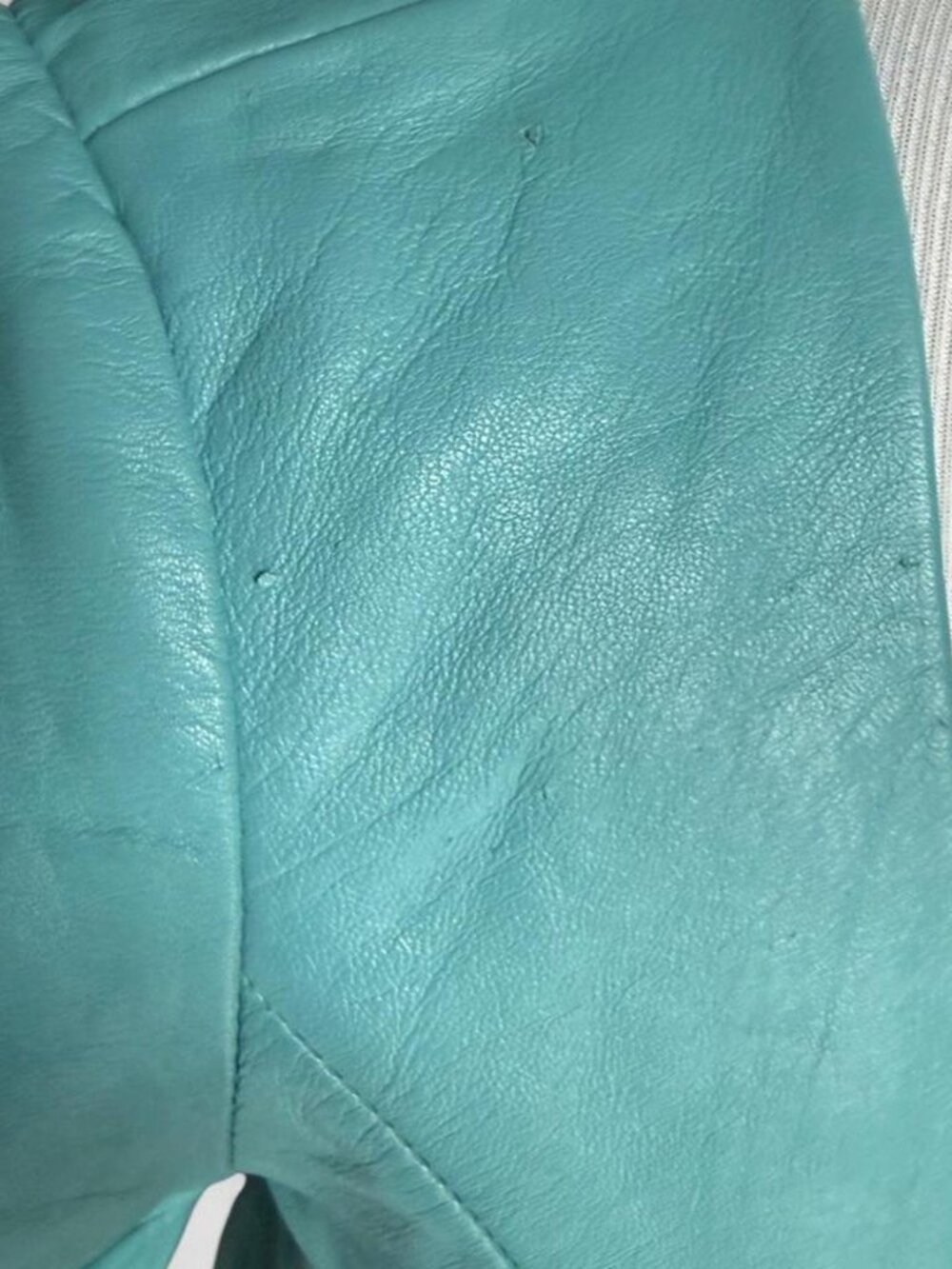 Vintage turquoise blue leather button down blouse/jacket with puff sleeves - Picture 7 of 7